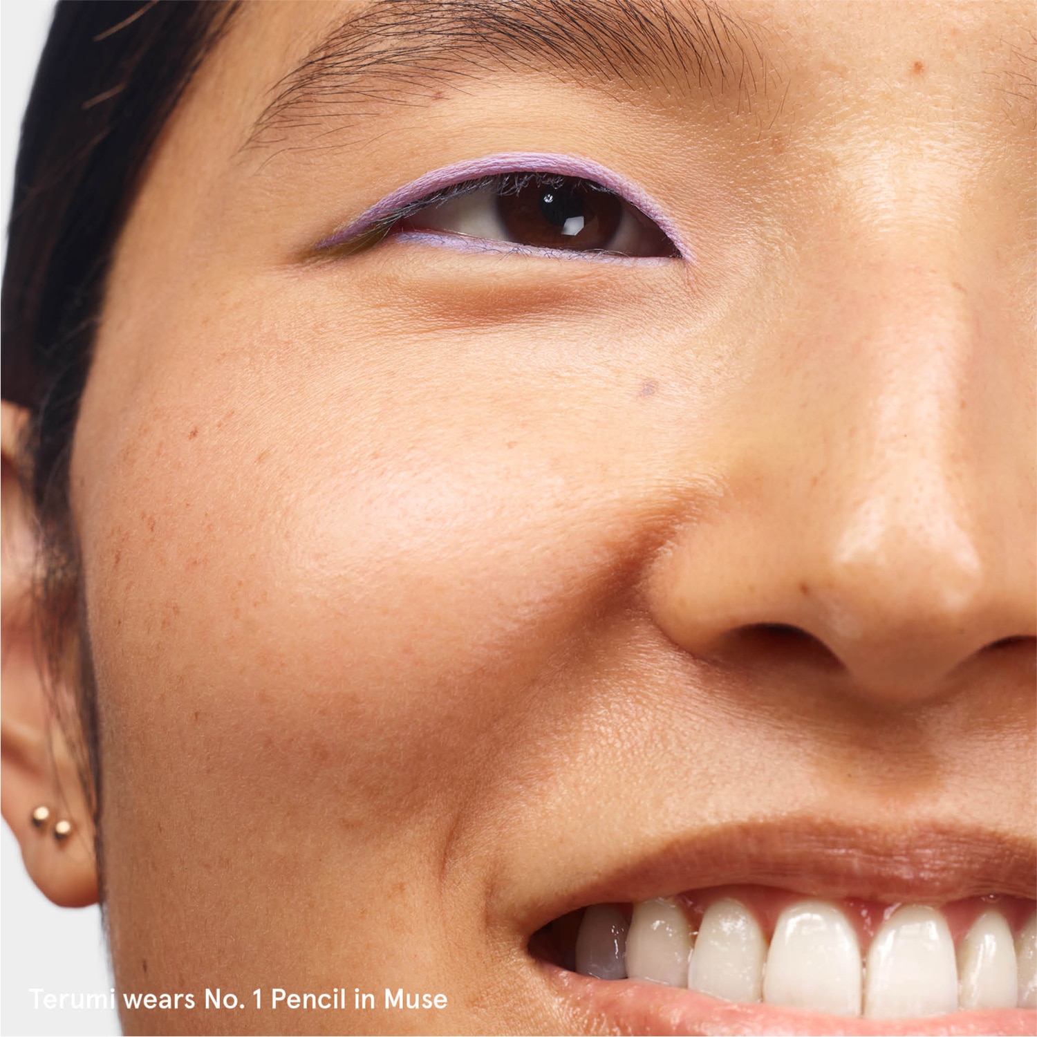NO 1. PENCIL CREAMY LONG-WEARING EYELINER (DELINEADOR PARA OJOS DE LARGA DURACIÓN)